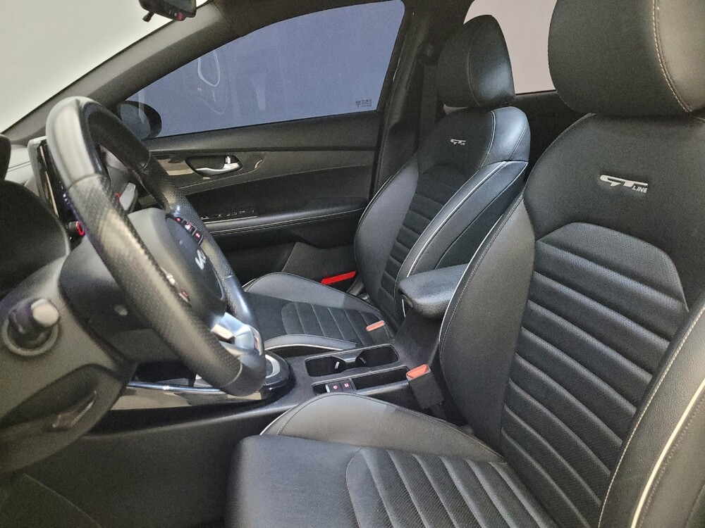 2023 Kia Forte in Glendale, AZ 85301 - 18102489 17