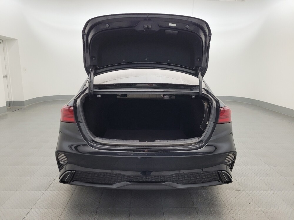 2023 Kia Forte in Glendale, AZ 85301 - 18102489 29