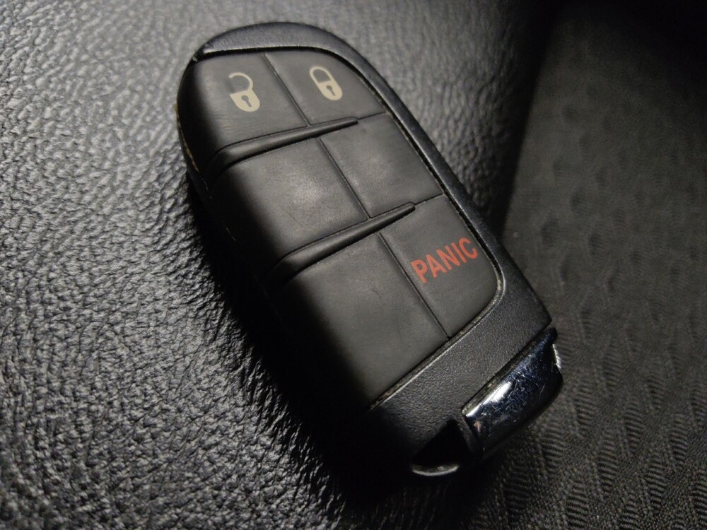 2024 Jeep Compass in Mesa, AZ 85210 - 18102491 32