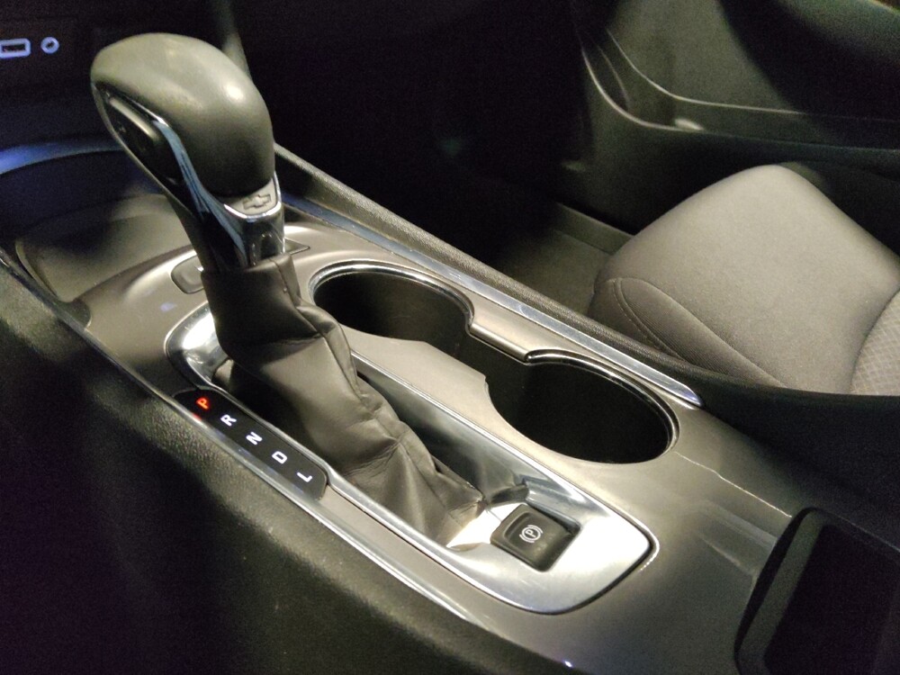 2024 Chevrolet Malibu in Glendale, AZ 85301 - 18102493 26