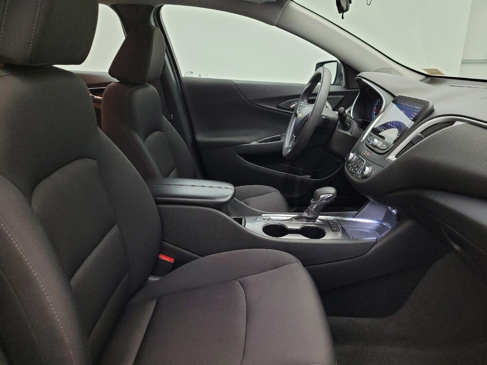 2024 Chevrolet Malibu in Glendale, AZ 85301 - 18102493 21