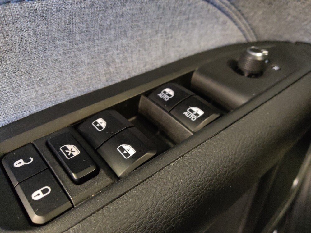 2024 Jeep Compass in Mesa, AZ 85210 - 18102494 27