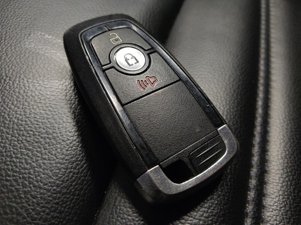 2023 Ford Edge in Glendale, AZ 85301 - 18102500 32