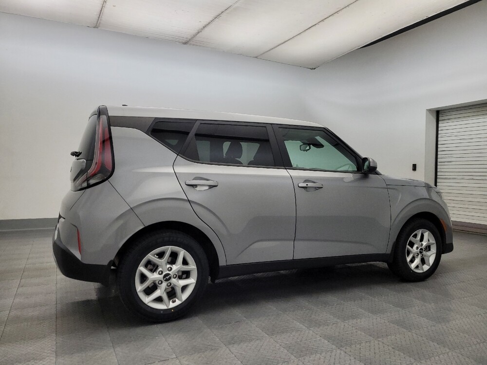 2023 Kia Soul in Mesa, AZ 85210 - 18102529 10