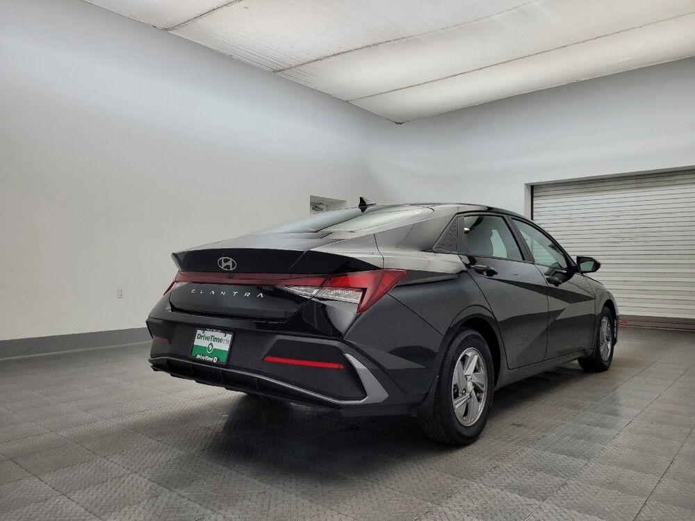 2024 Hyundai Elantra in Mesa, AZ 85210 - 18102534 9