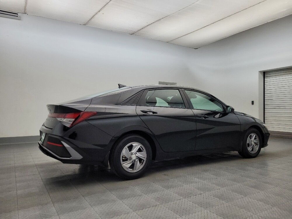 2024 Hyundai Elantra in Mesa, AZ 85210 - 18102534 10