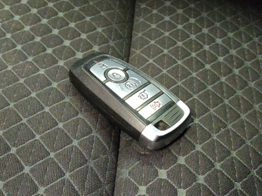 2023 Ford Escape in Glendale, AZ 85301 - 18102536 32