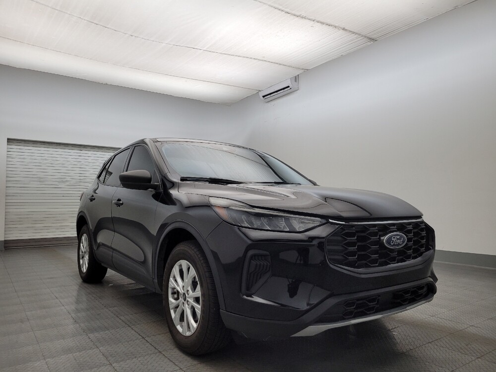 2023 Ford Escape in Glendale, AZ 85301 - 18102536 13