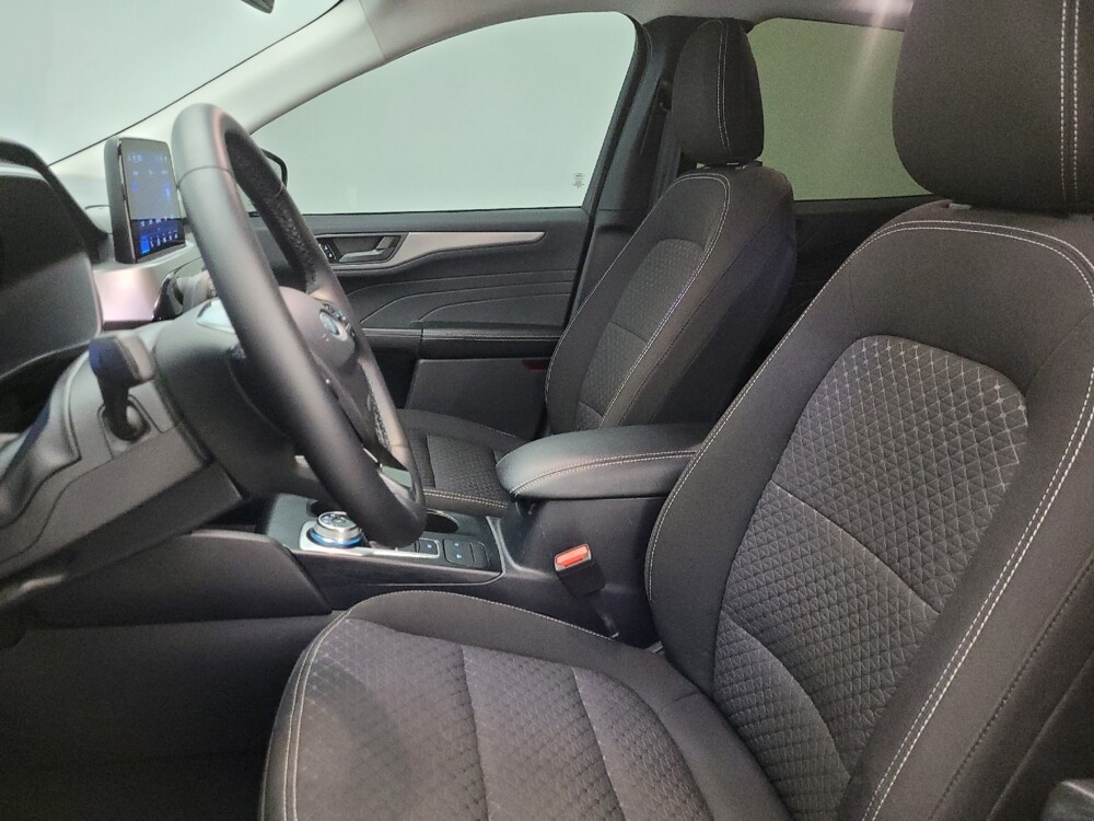 2023 Ford Escape in Glendale, AZ 85301 - 18102536 17