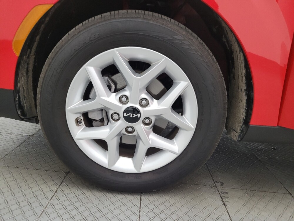 2024 Kia Soul in Mesa, AZ 85210 - 18102537 31