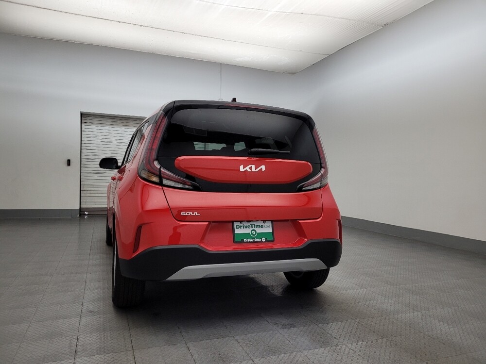2024 Kia Soul in Mesa, AZ 85210 - 18102537 6