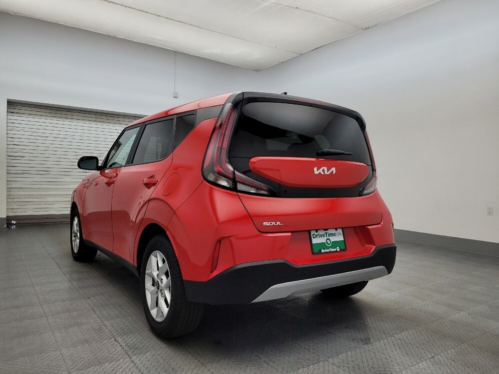 2024 Kia Soul in Mesa, AZ 85210 - 18102537 5