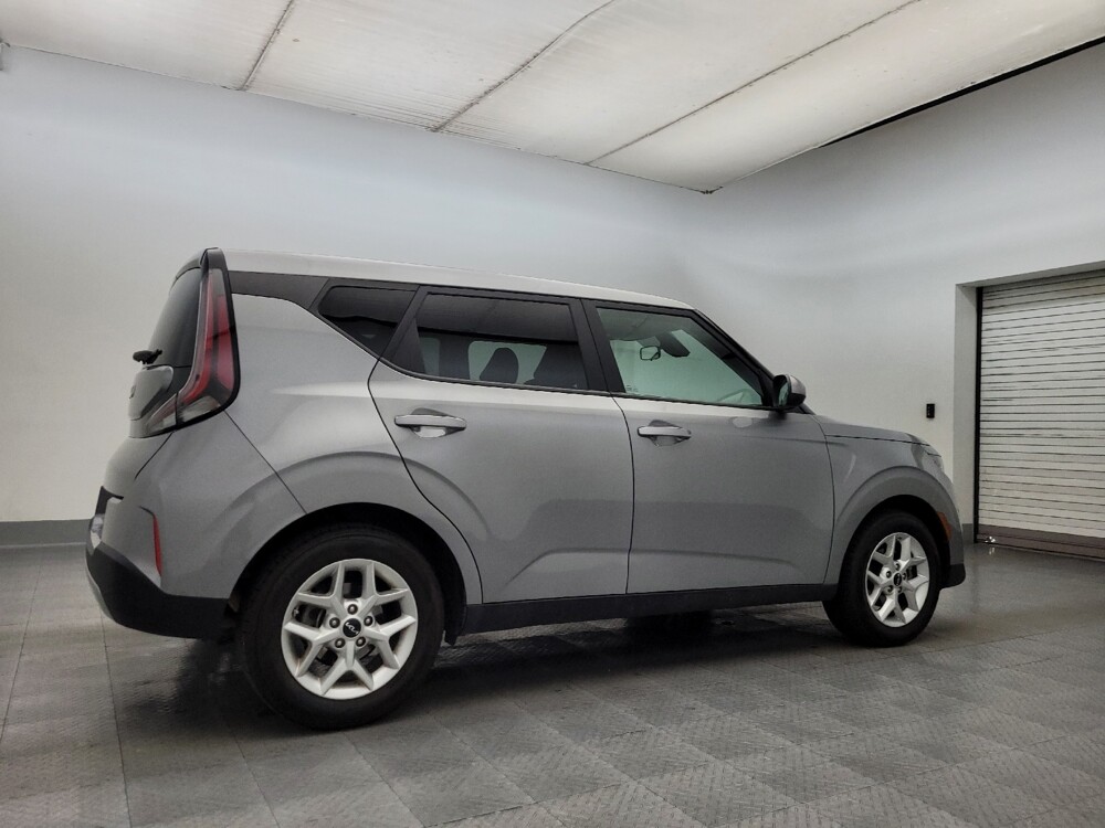 2023 Kia Soul in Chandler, AZ 85225 - 18102541 10