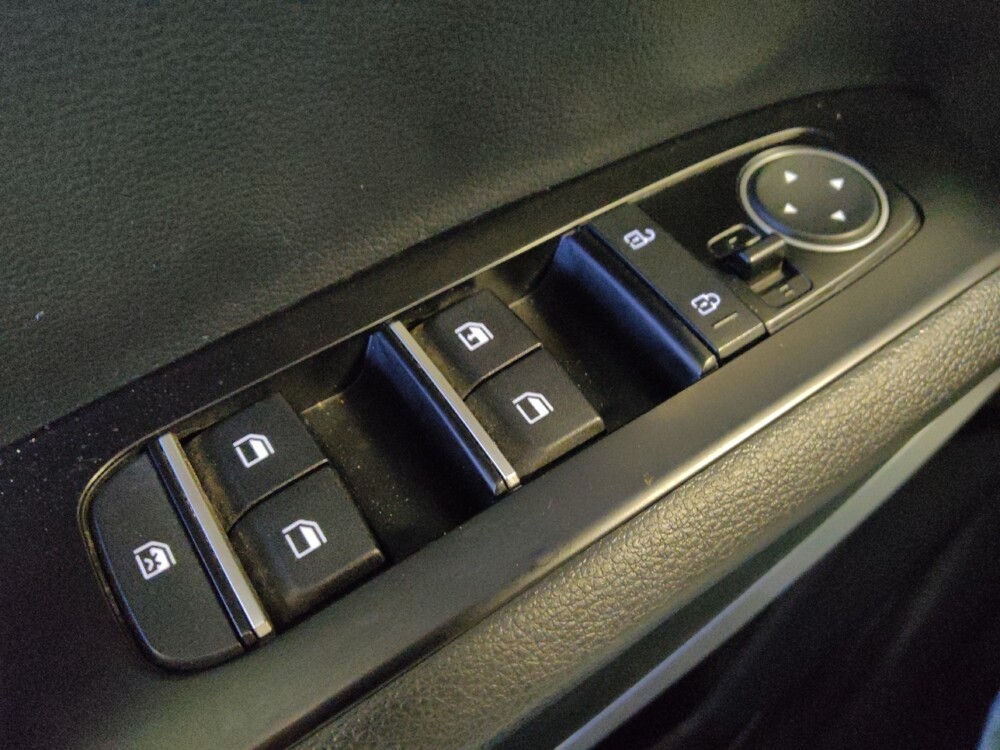 2023 Kia Soul in Chandler, AZ 85225 - 18102541 27