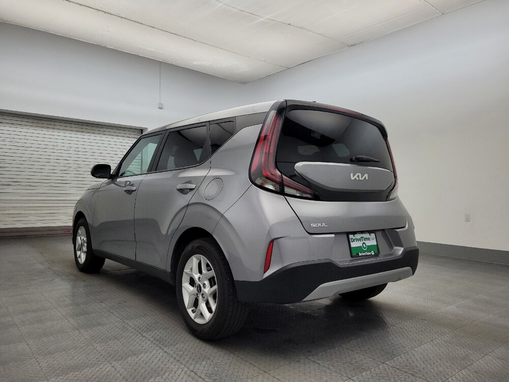 2023 Kia Soul in Chandler, AZ 85225 - 18102541 5