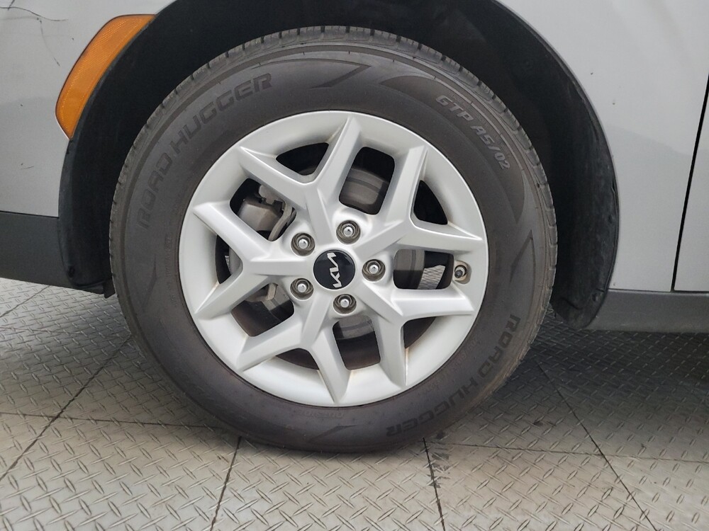 2023 Kia Soul in Chandler, AZ 85225 - 18102541 31