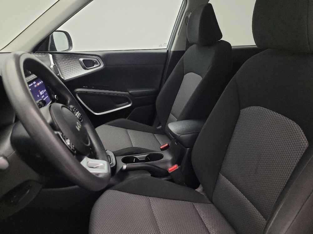 2023 Kia Soul in Chandler, AZ 85225 - 18102541 17