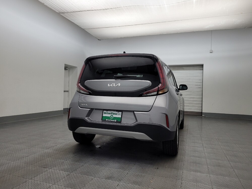 2023 Kia Soul in Chandler, AZ 85225 - 18102541 7
