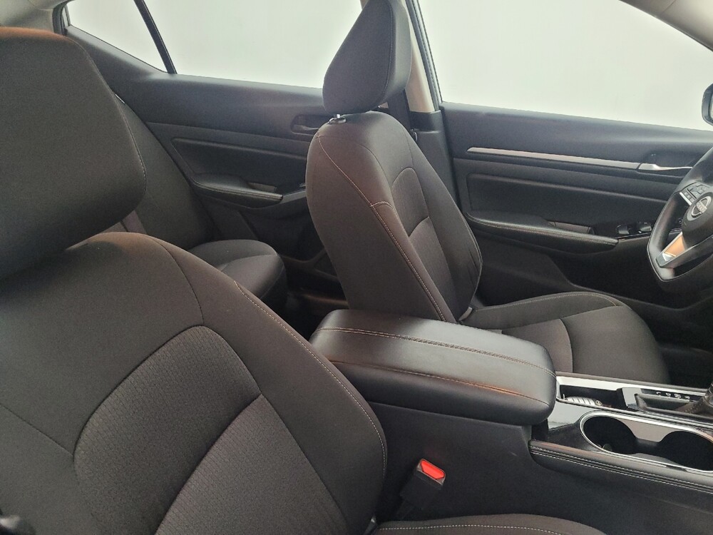 2023 Nissan Altima in Tampa, FL 33619 - 18102550 21