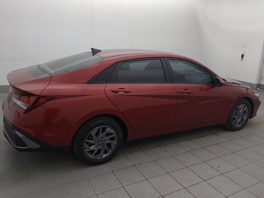 2024 Hyundai Elantra in Tampa, FL 33612 - 18102557 10