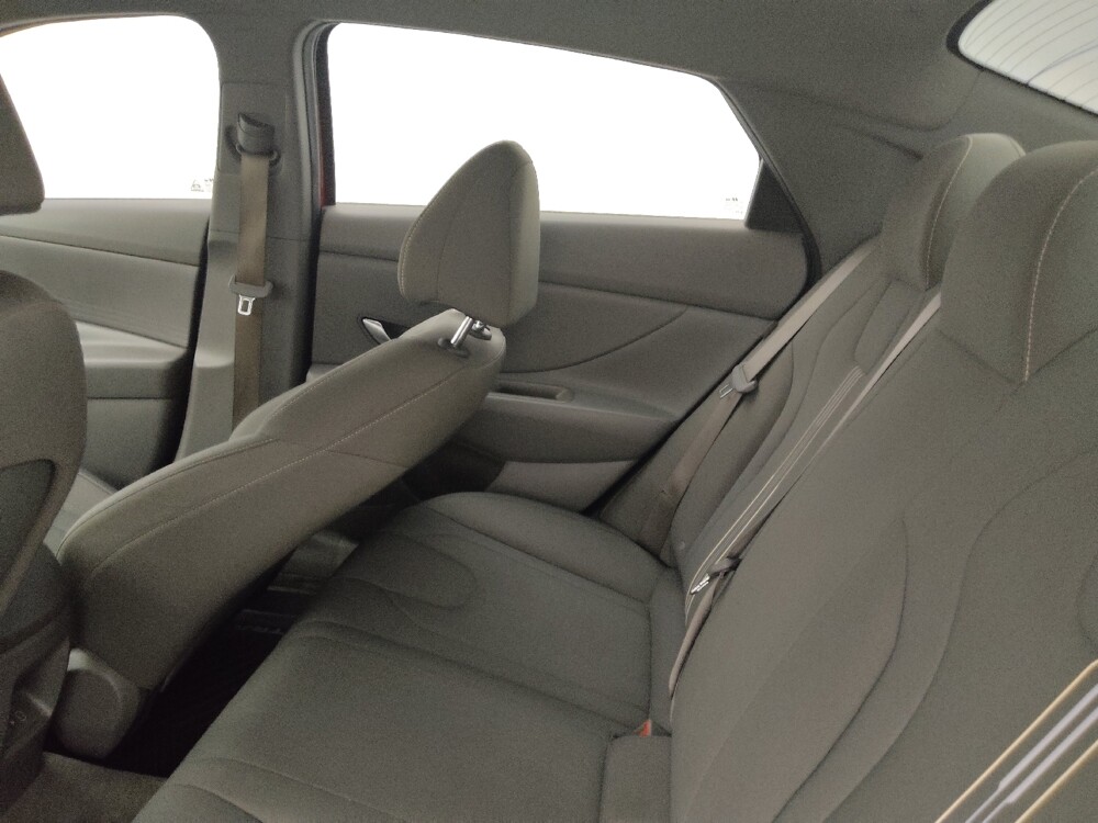 2024 Hyundai Elantra in Tampa, FL 33612 - 18102557 18