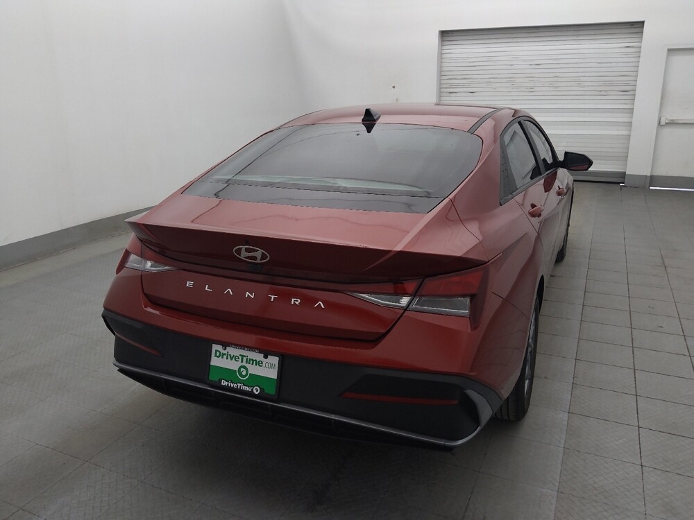 2024 Hyundai Elantra in Tampa, FL 33612 - 18102557 7