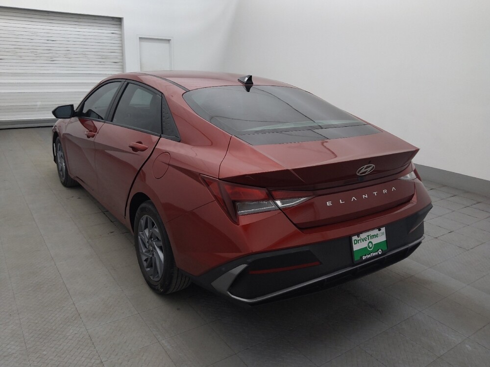 2024 Hyundai Elantra in Tampa, FL 33612 - 18102557 5