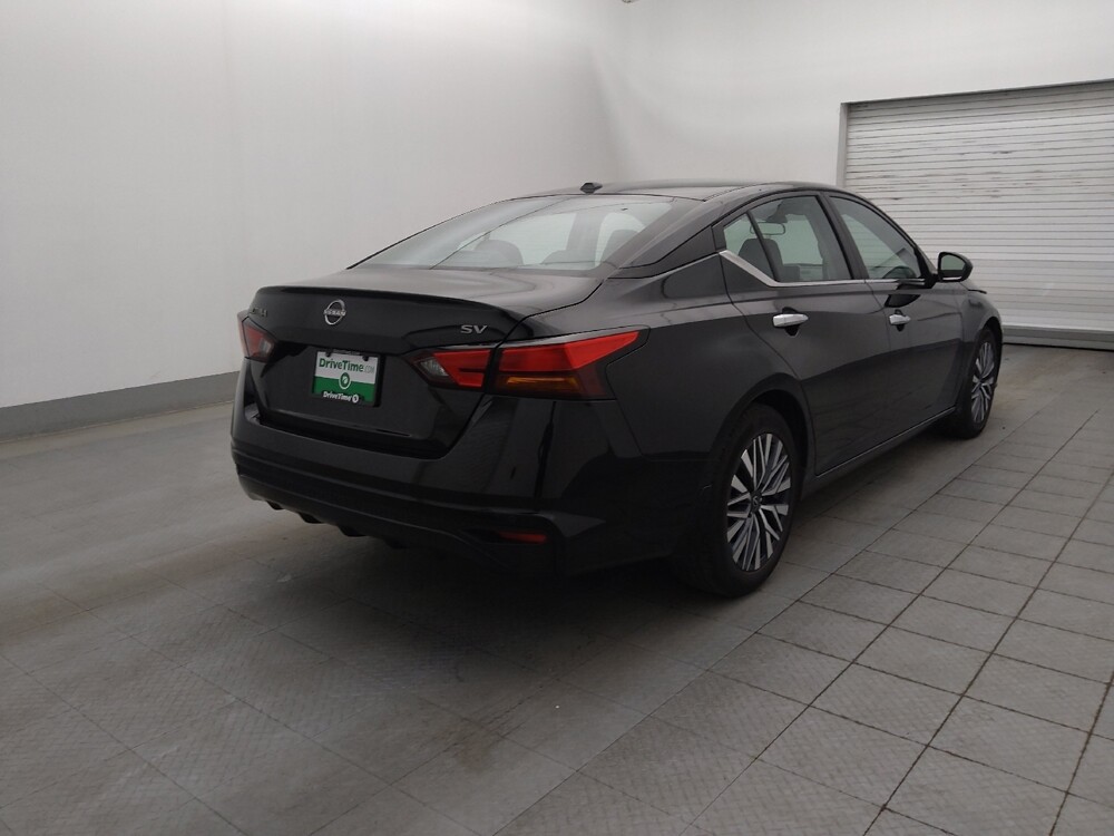 2024 Nissan Altima in Birmingham, AL 35215 - 18102576 9