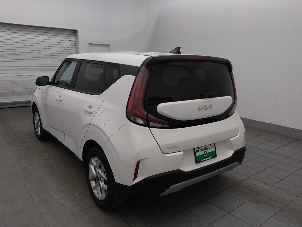 2024 Kia Soul in Macon, GA 31210 - 18102585 5