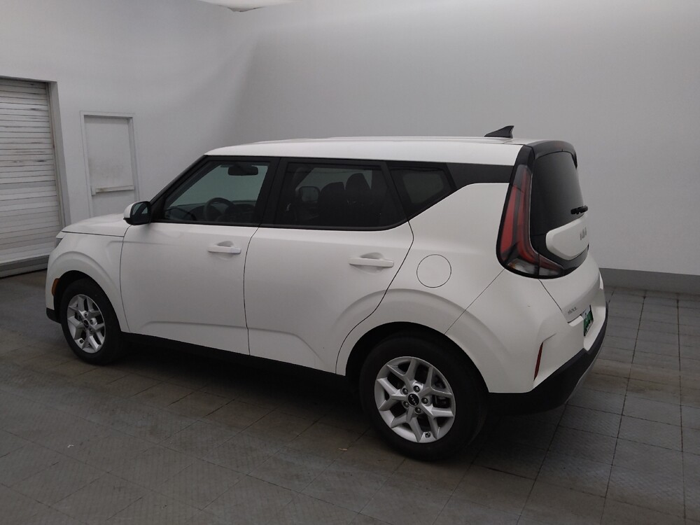2024 Kia Soul in Macon, GA 31210 - 18102585 3