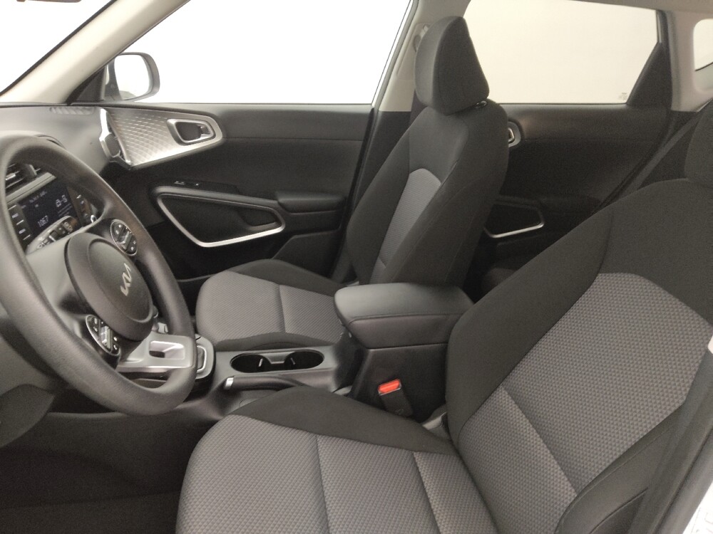 2024 Kia Soul in Macon, GA 31210 - 18102585 17