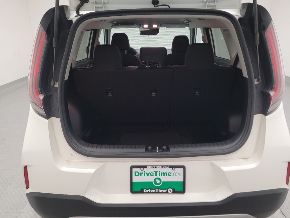 2024 Kia Soul in Downey, CA 90241 - 18102605 29