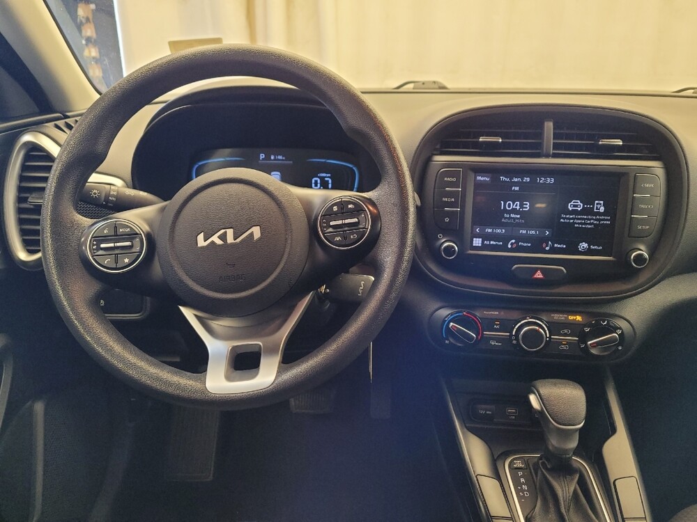 2024 Kia Soul in Downey, CA 90241 - 18102605 22