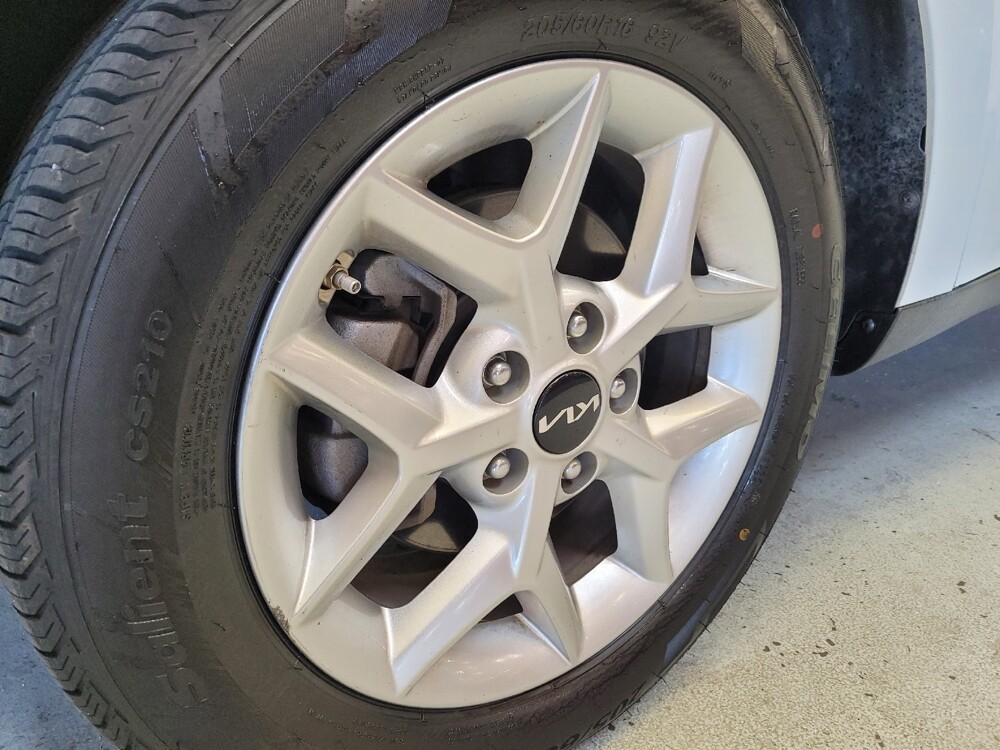 2024 Kia Soul in Downey, CA 90241 - 18102605 31