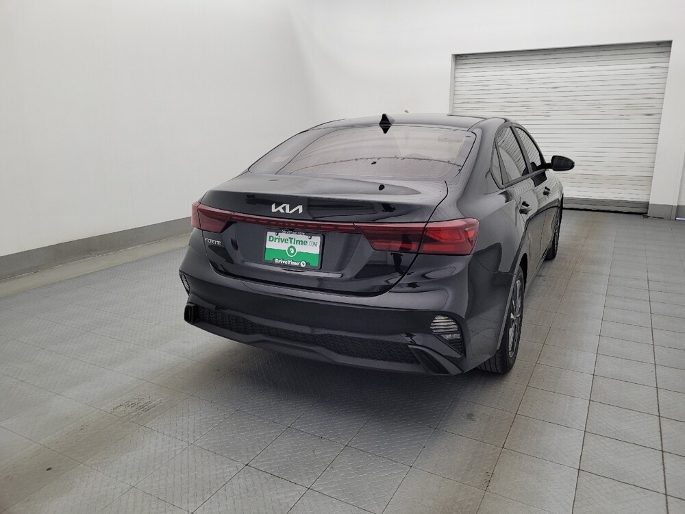 2023 Kia Forte in Clearwater, FL 33764 - 18102613 7