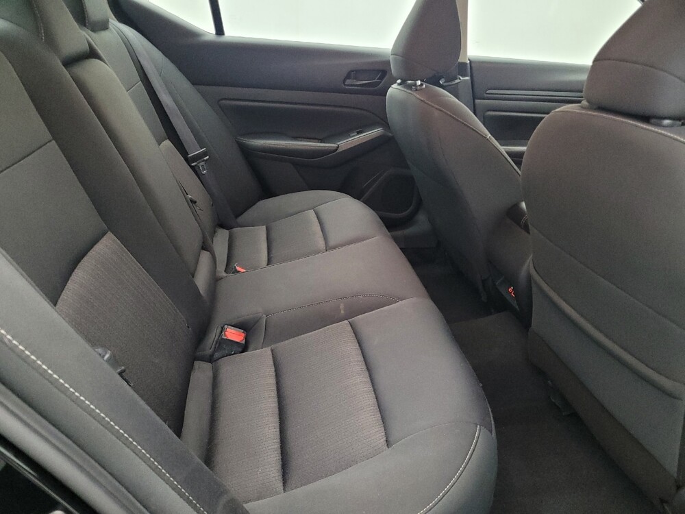 2024 Nissan Altima in Clearwater, FL 33764 - 18102616 19