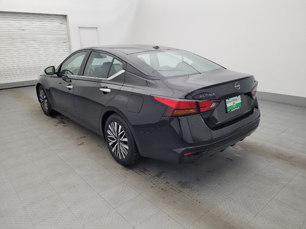 2024 Nissan Altima in Clearwater, FL 33764 - 18102616 3