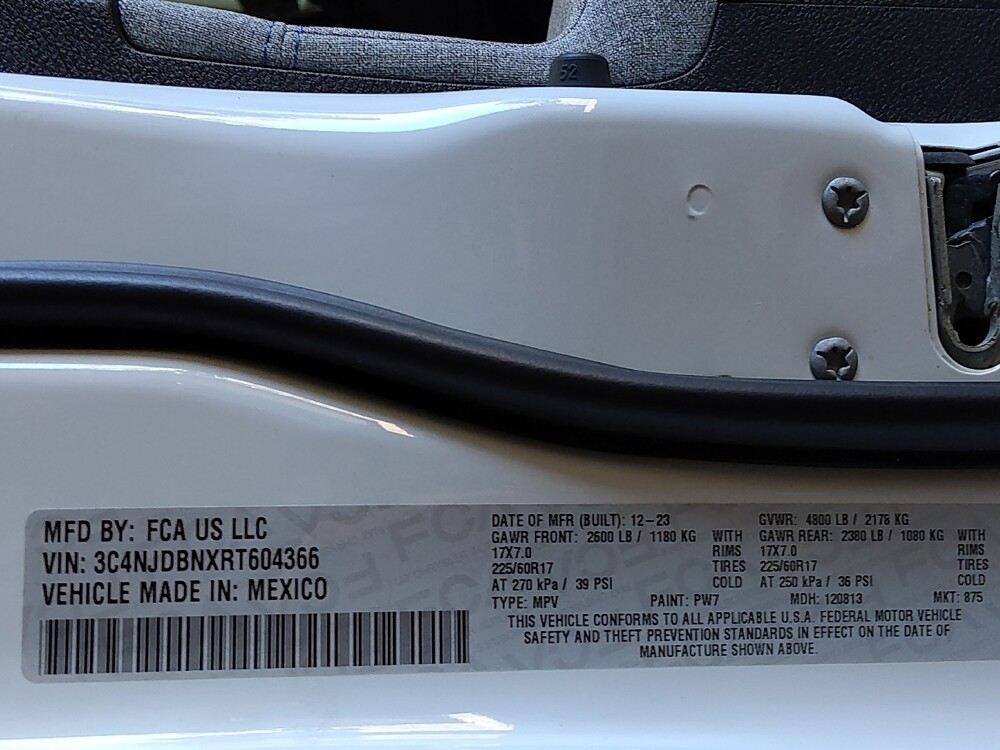 2024 Jeep Compass in Tampa, FL 33612 - 18102636 33