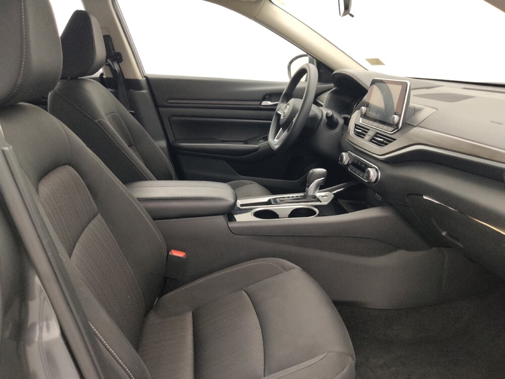 2024 Nissan Altima in Birmingham, AL 35215 - 18102639 21