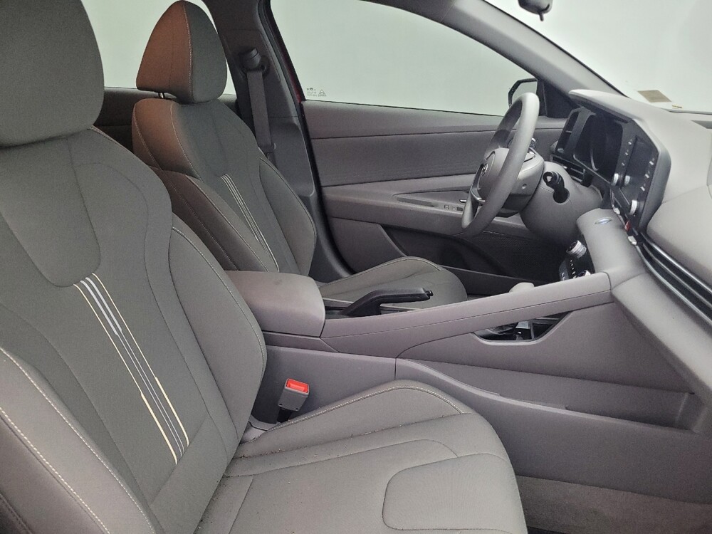 2023 Hyundai Elantra in Tallahassee, FL 32304 - 18102645 21