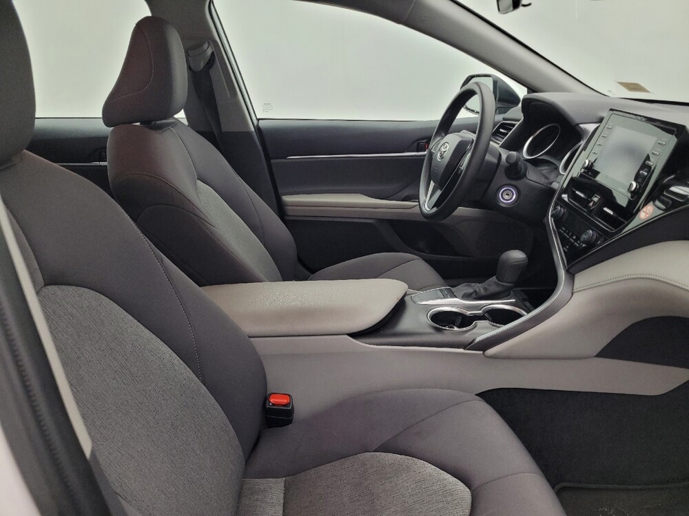 2024 Toyota Camry in Tampa, FL 33612 - 18102651 21