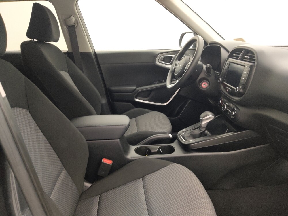2023 Kia Soul in Tampa, FL 33612 - 18102658 21