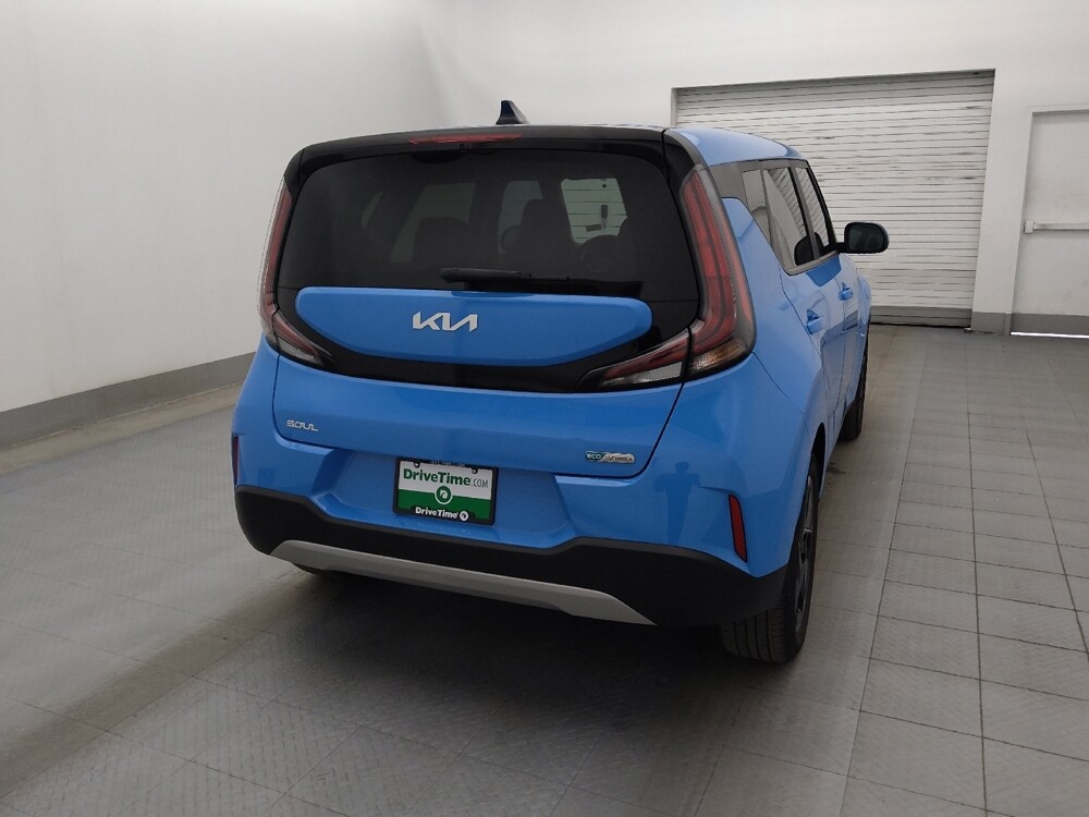2024 Kia Soul in Columbus, GA 31909 - 18102667 7