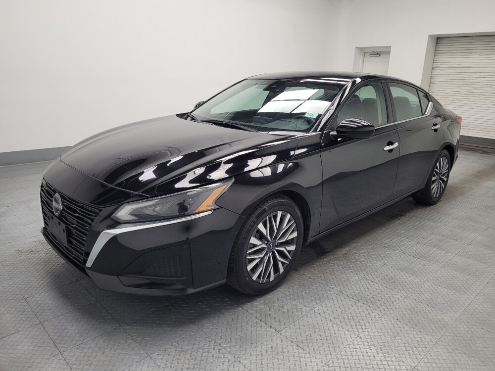 2023 Nissan Altima in Las Vegas, NV 89102 - 18102682 2
