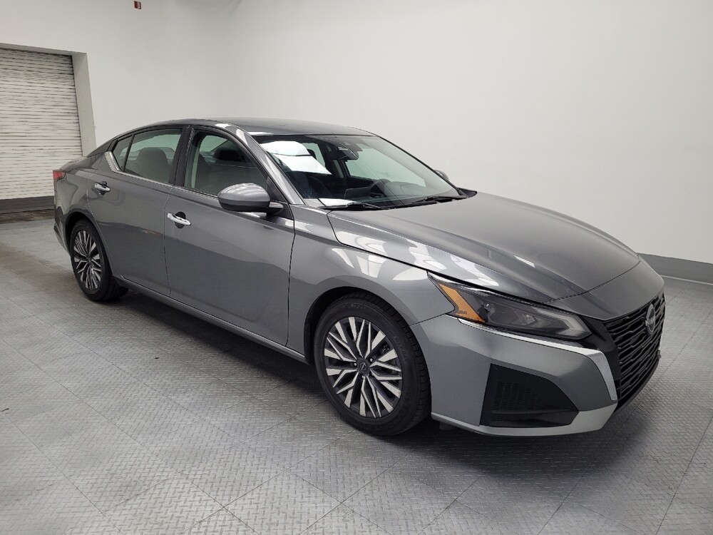 2023 Nissan Altima in Las Vegas, NV 89104 - 18102684 11
