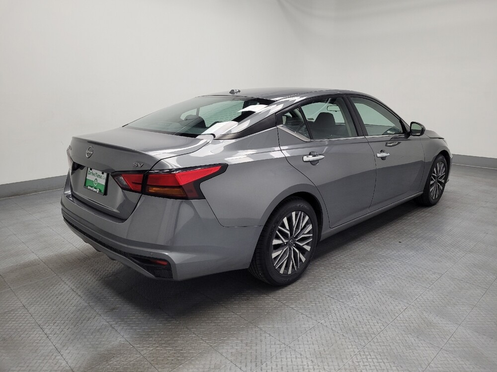 2023 Nissan Altima in Las Vegas, NV 89104 - 18102684 10