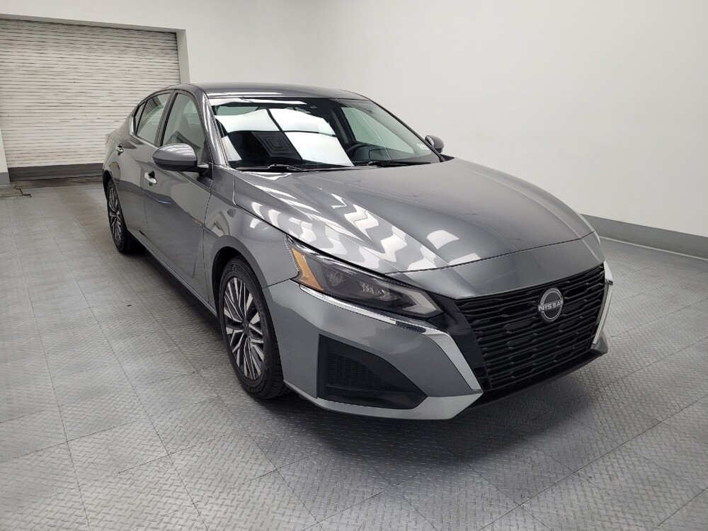 2023 Nissan Altima in Las Vegas, NV 89104 - 18102684 13