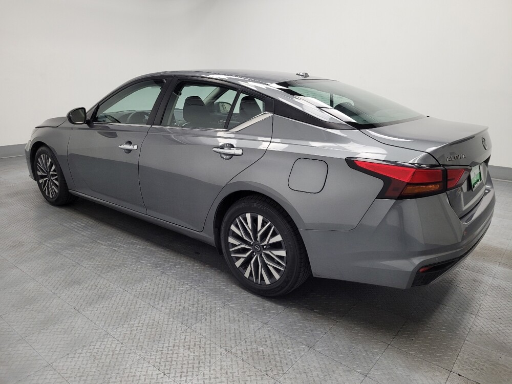 2023 Nissan Altima in Las Vegas, NV 89104 - 18102684 3