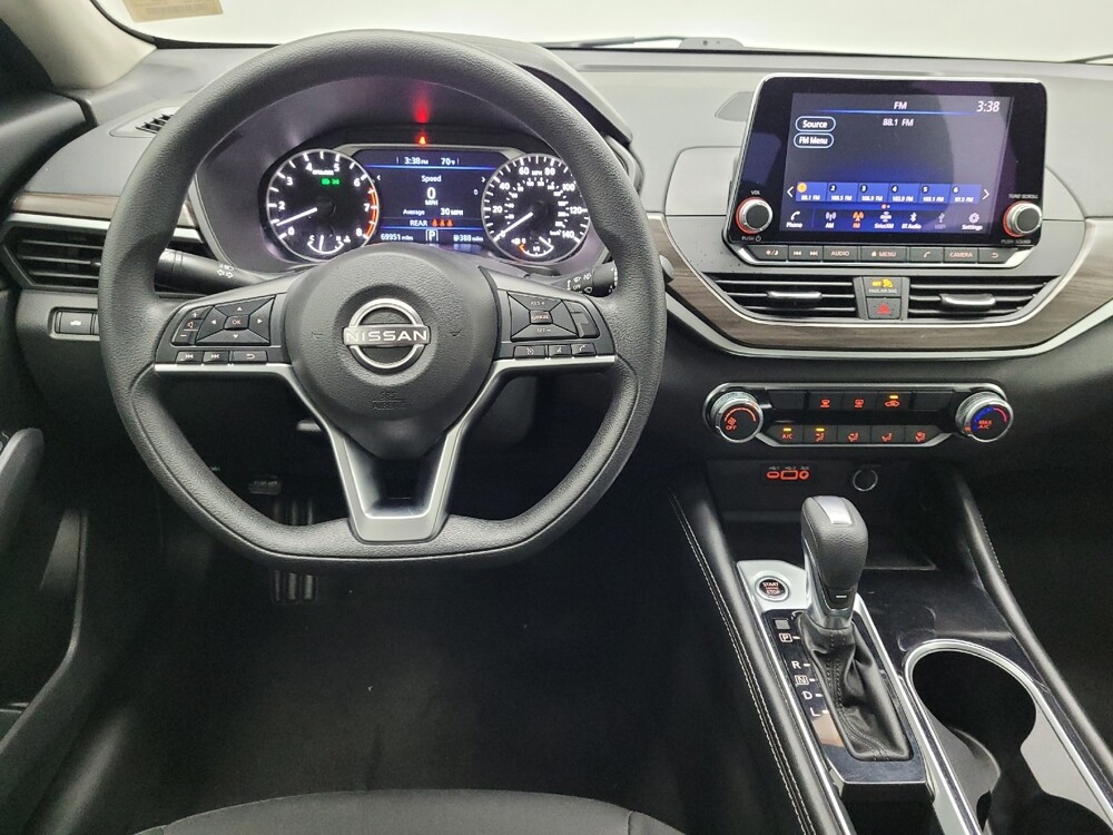 2023 Nissan Altima in Las Vegas, NV 89104 - 18102684 22