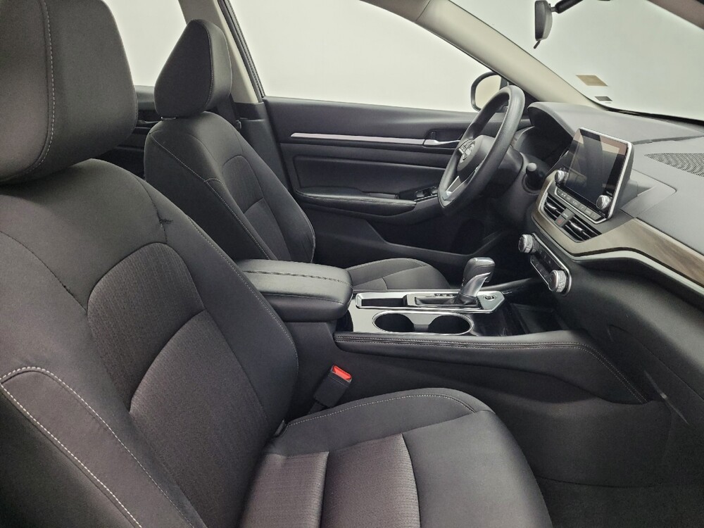 2023 Nissan Altima in Las Vegas, NV 89102 - 18102685 21